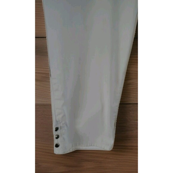 Not Your Daughter Jeans Size 12 White Lift/Tuck Cropped Button Leg Design - Picture 3 of 10